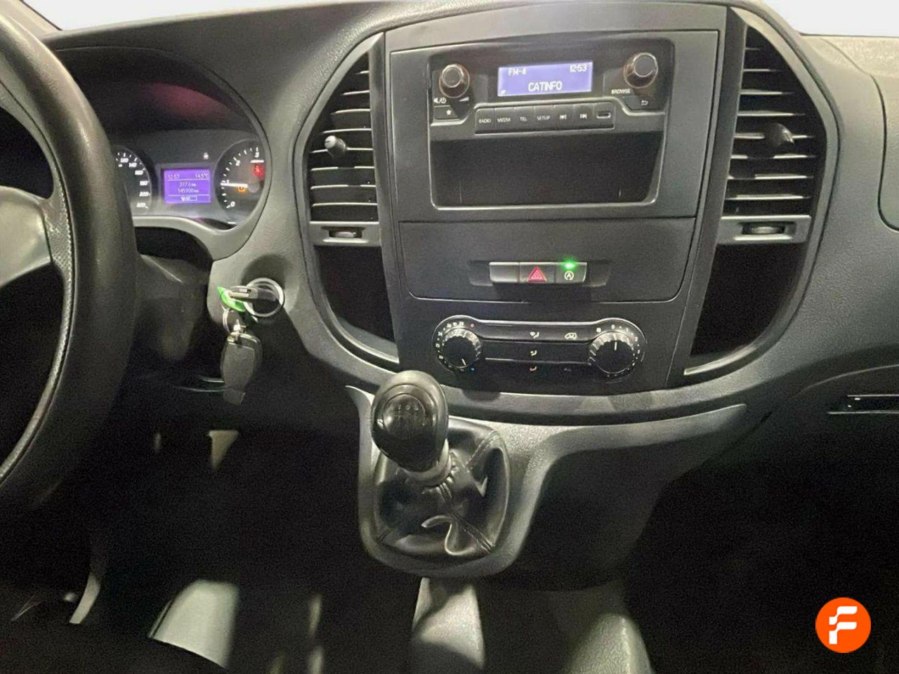 Foto Mercedes-Benz Vito 15