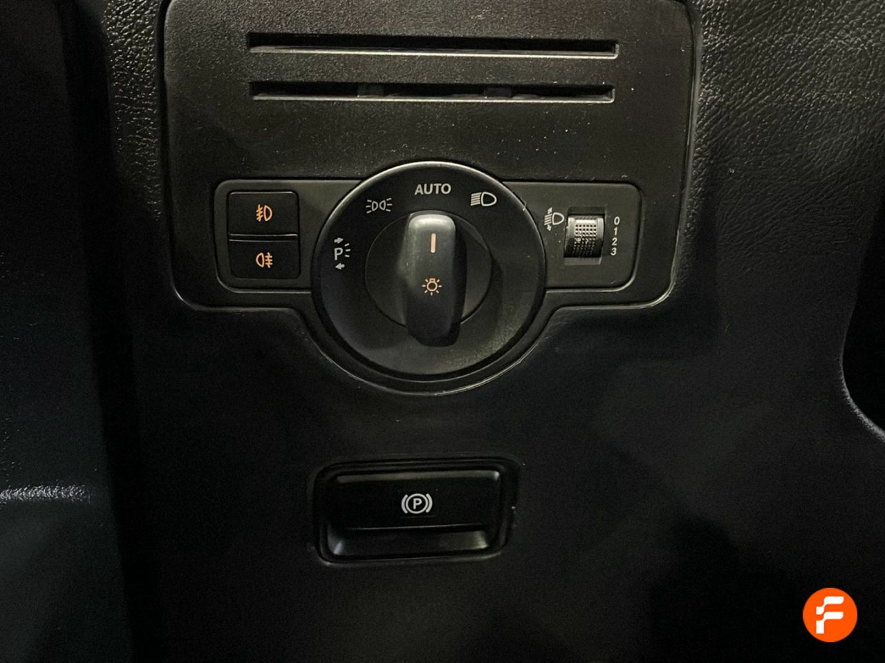 Foto Mercedes-Benz Vito 23