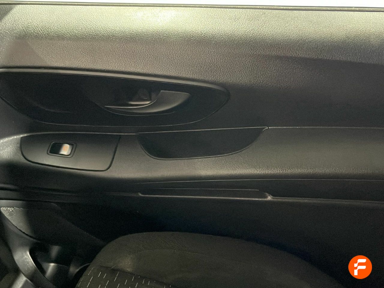 Foto Mercedes-Benz Vito 25