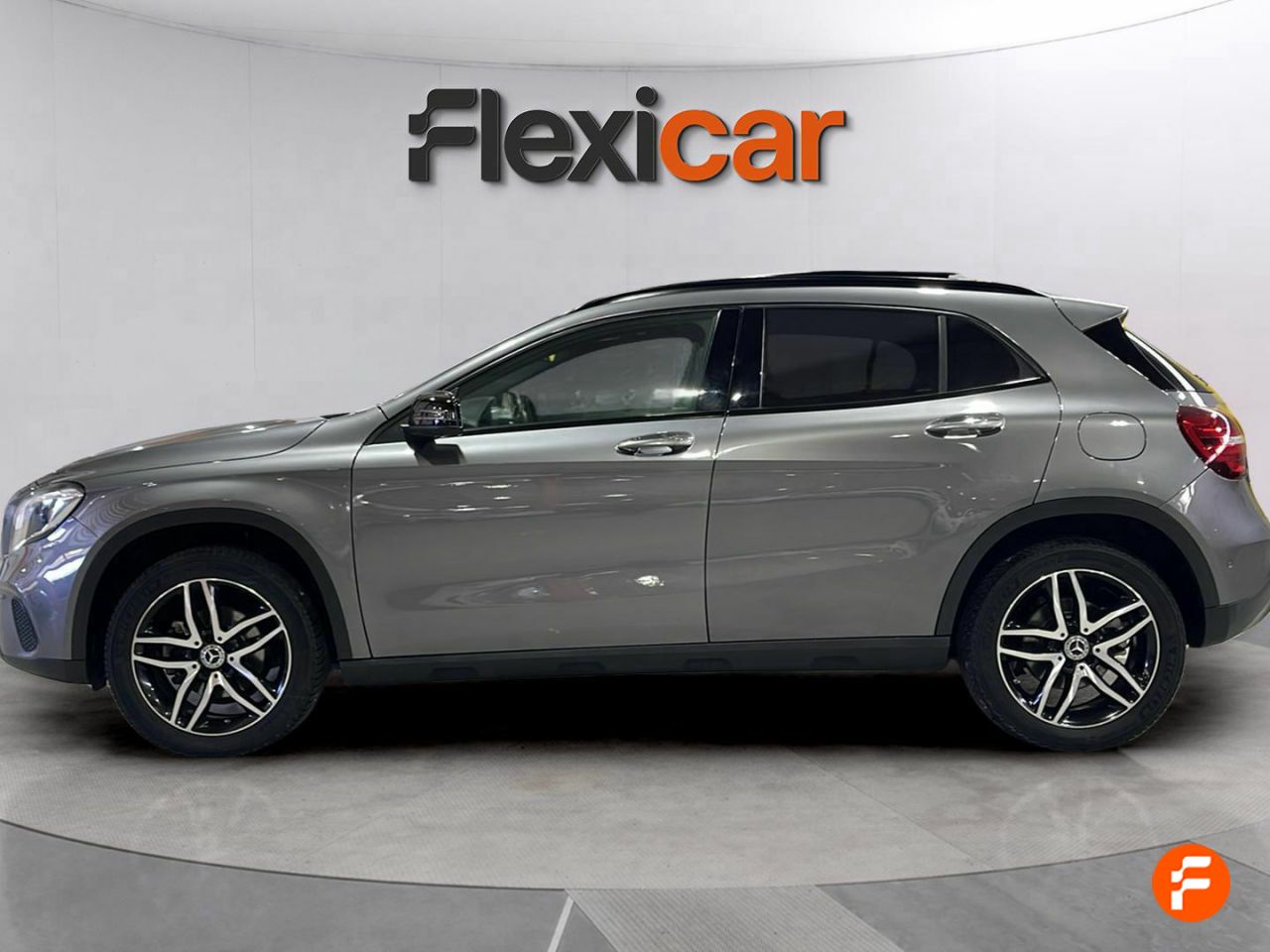 Foto Mercedes-Benz Clase GLA 10