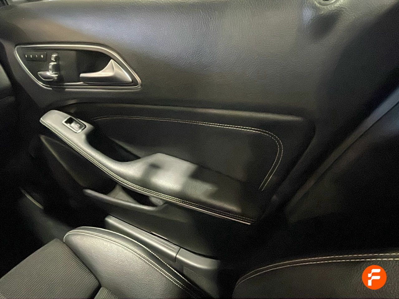 Foto Mercedes-Benz Clase GLA 12
