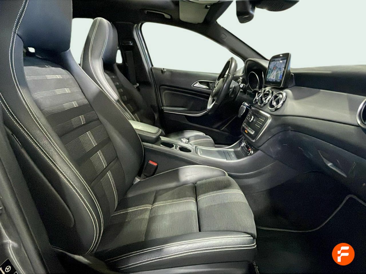 Foto Mercedes-Benz Clase GLA 14