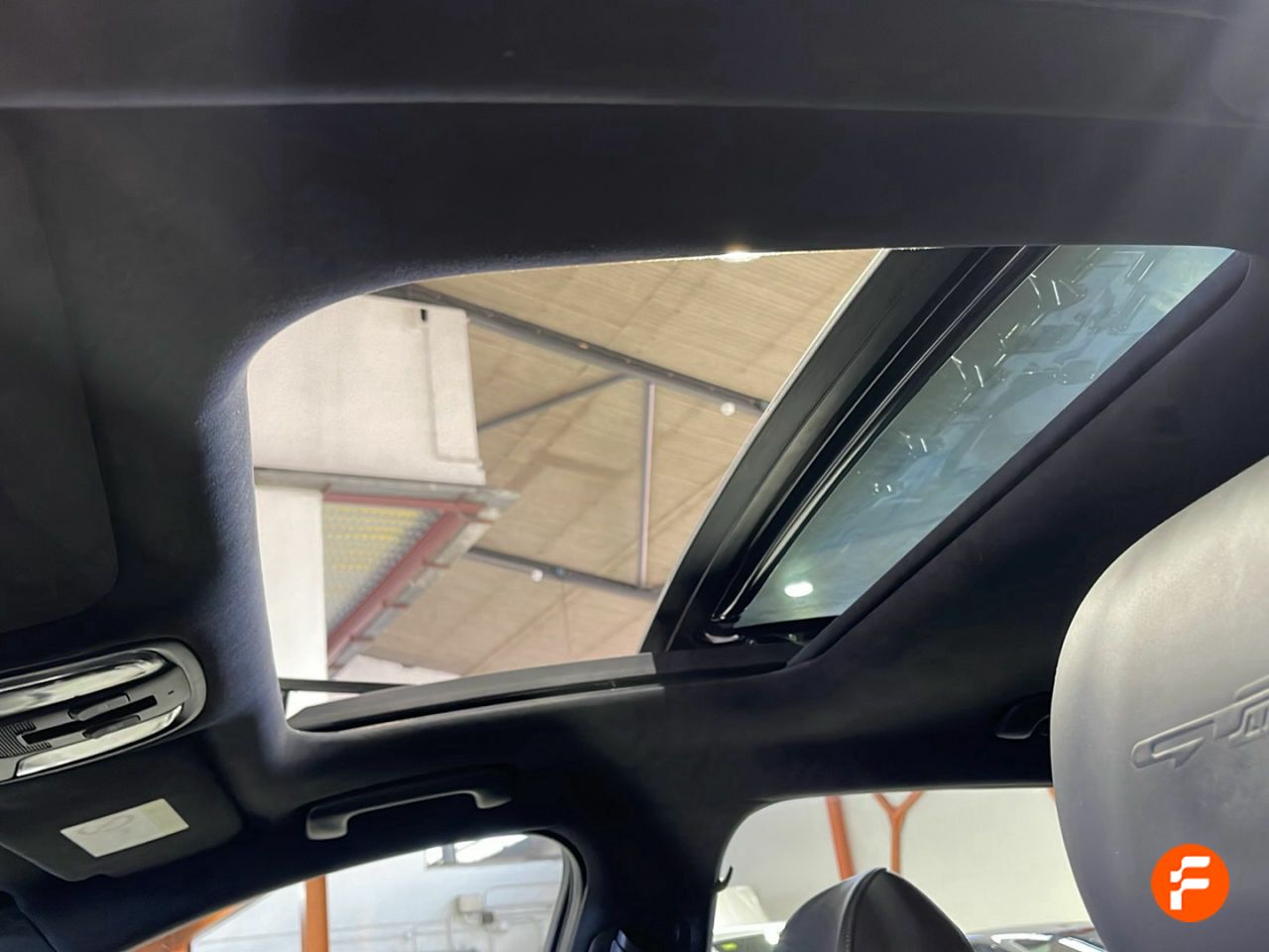 Foto Kia Stinger 23