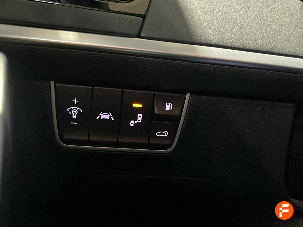 Foto Kia Stinger 24