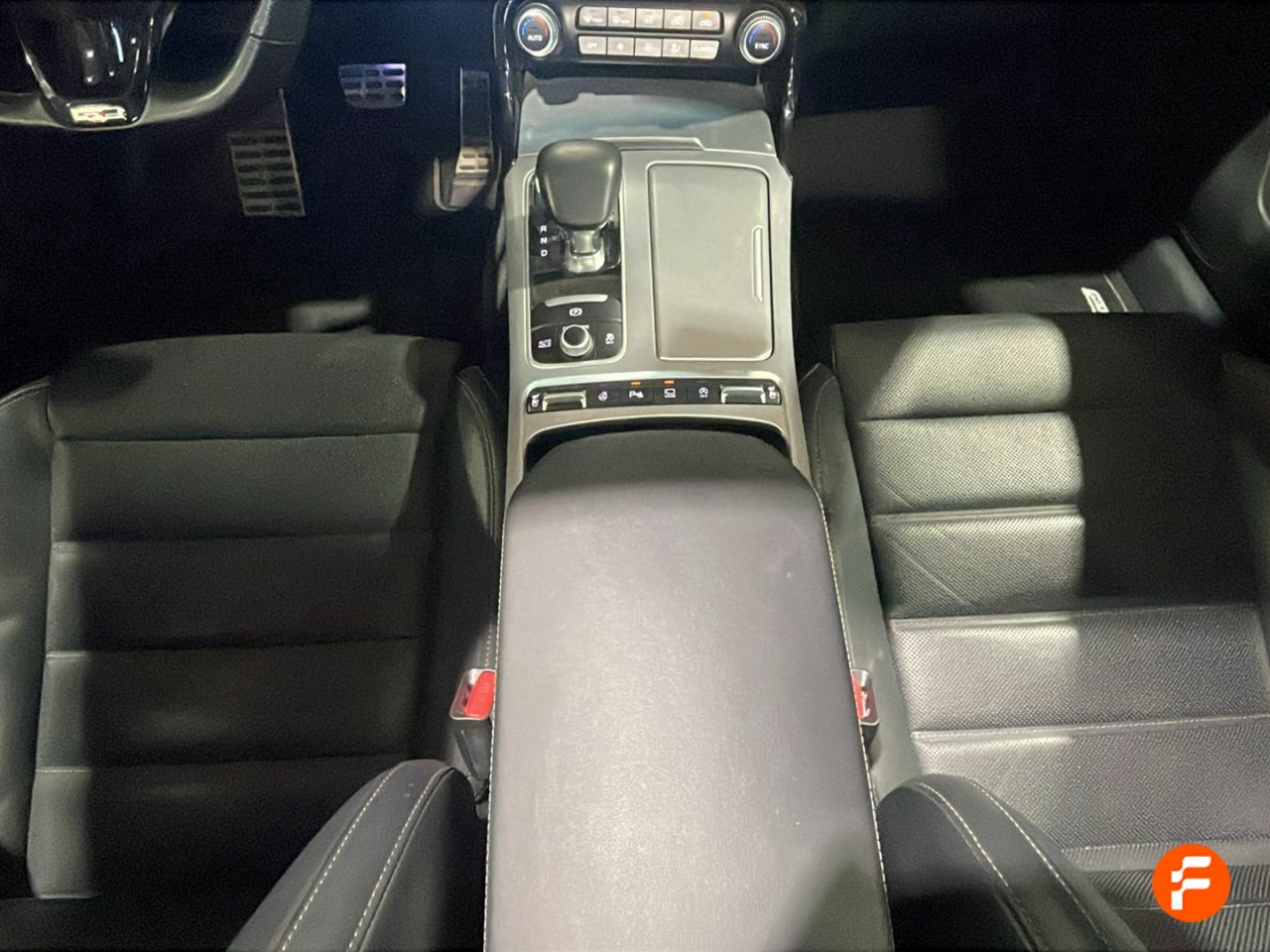 Foto Kia Stinger 25