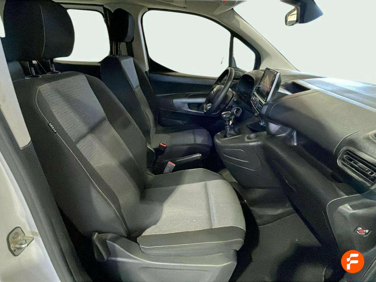 Foto Toyota Proace 13