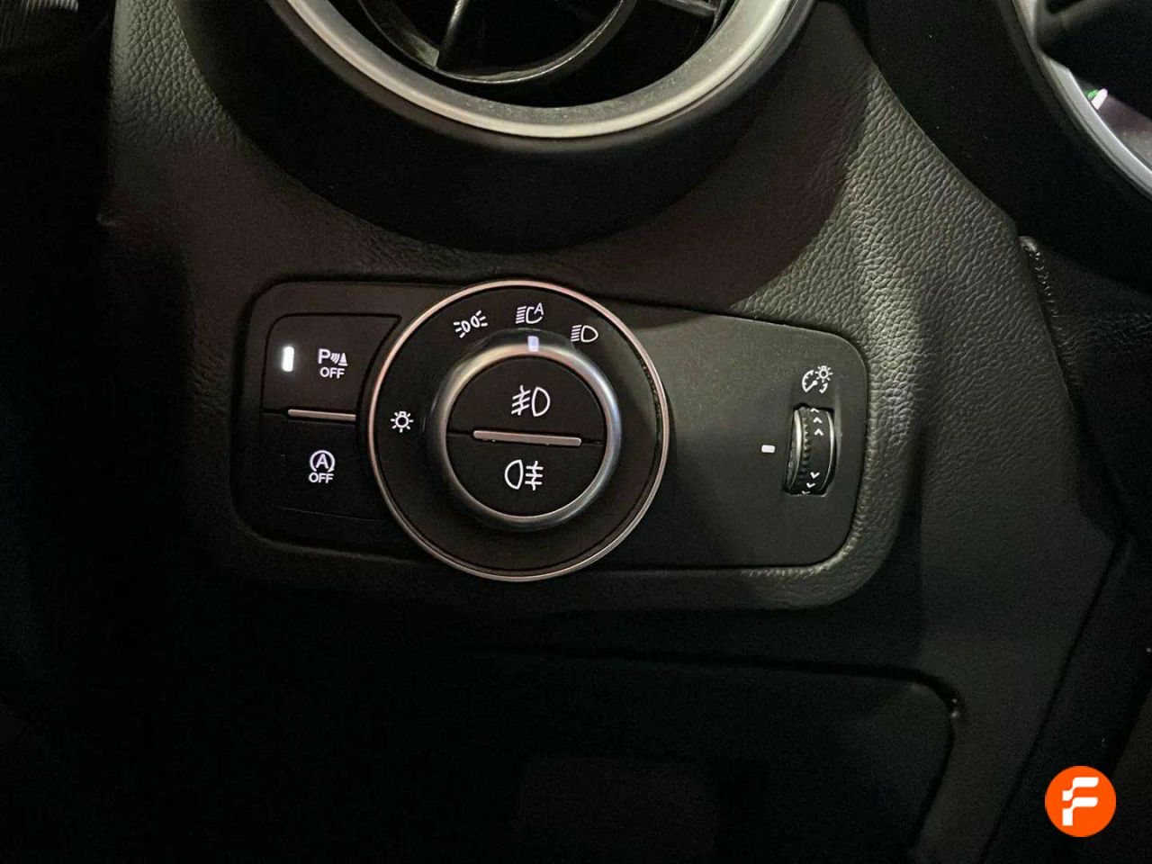 Foto Alfa Romeo Stelvio 24