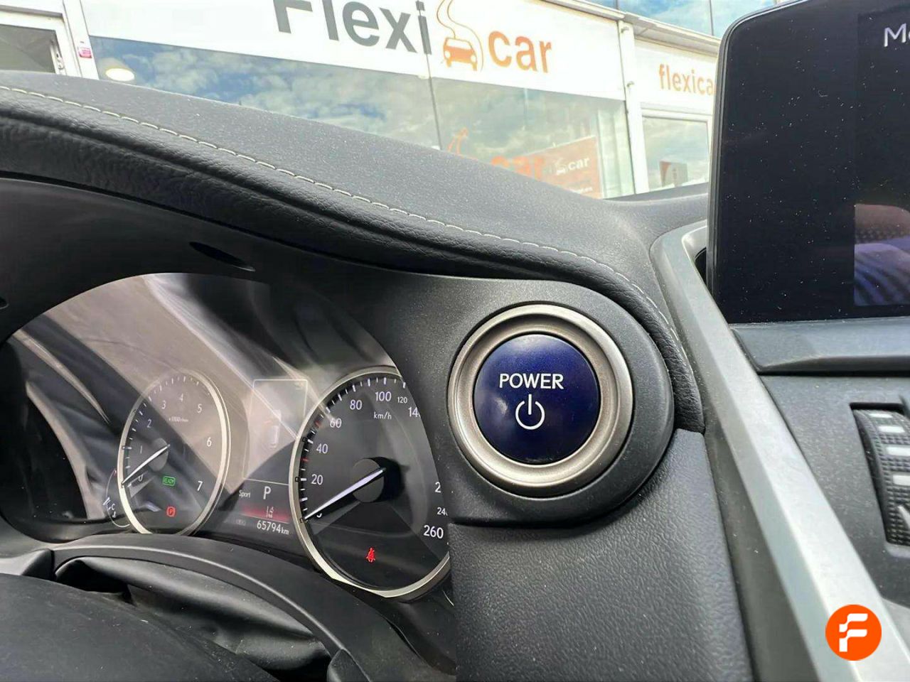 Foto Lexus NX 23