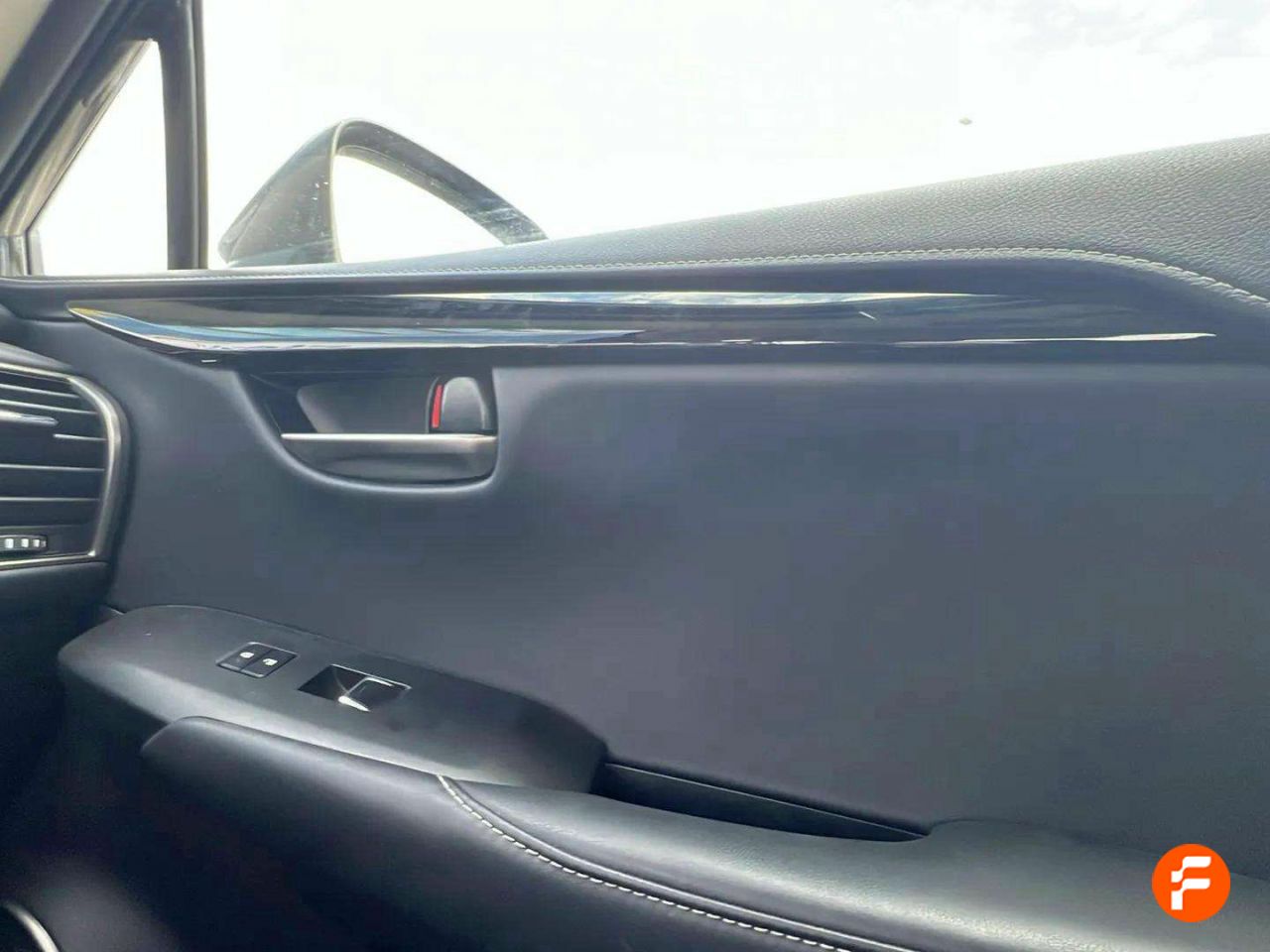 Foto Lexus NX 27