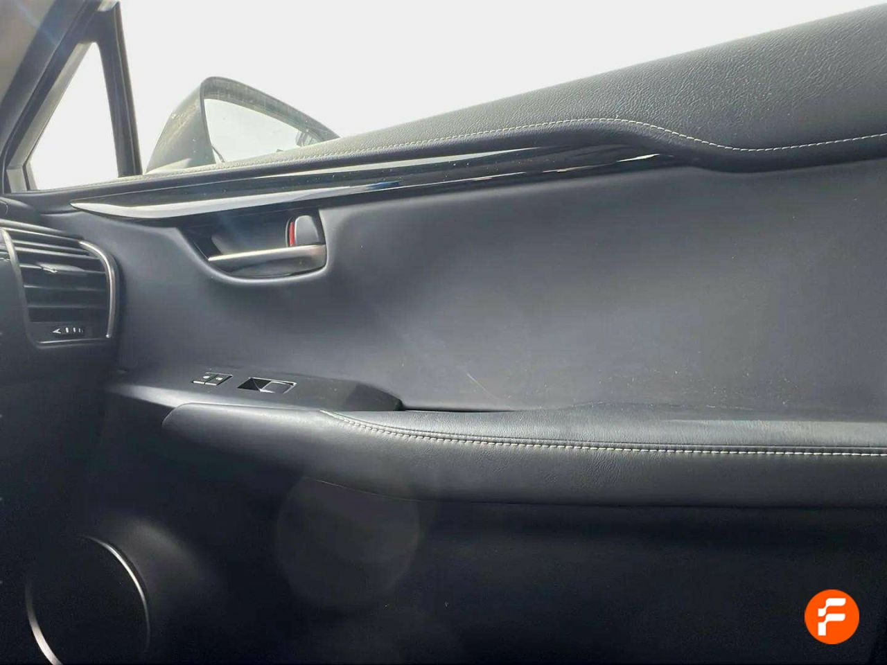 Foto Lexus NX 30