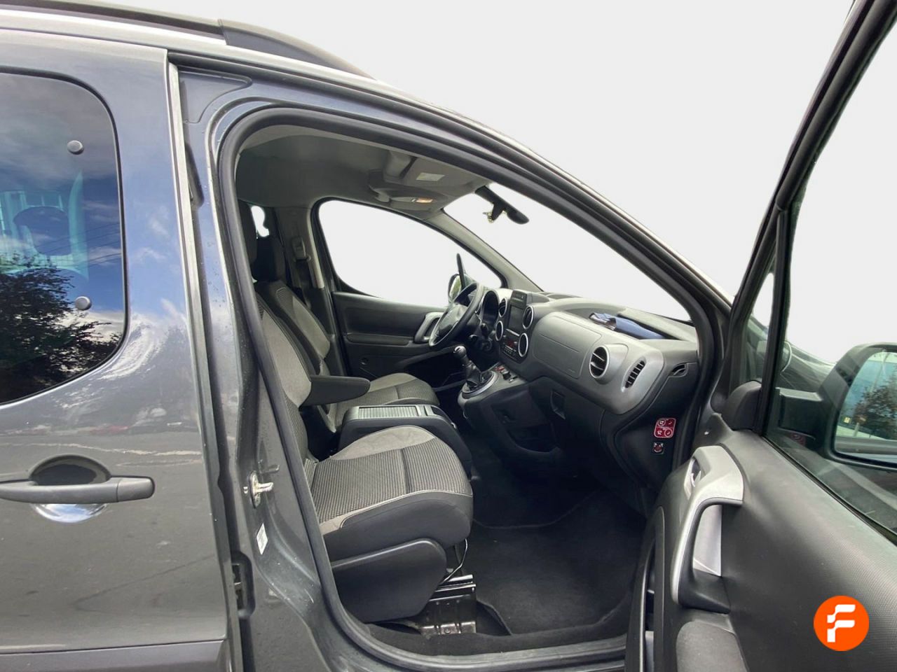 Foto Peugeot Partner 11
