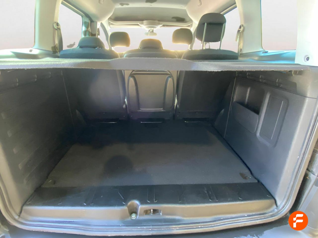 Foto Peugeot Partner 11