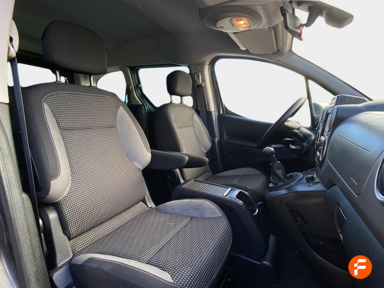 Foto Peugeot Partner 19