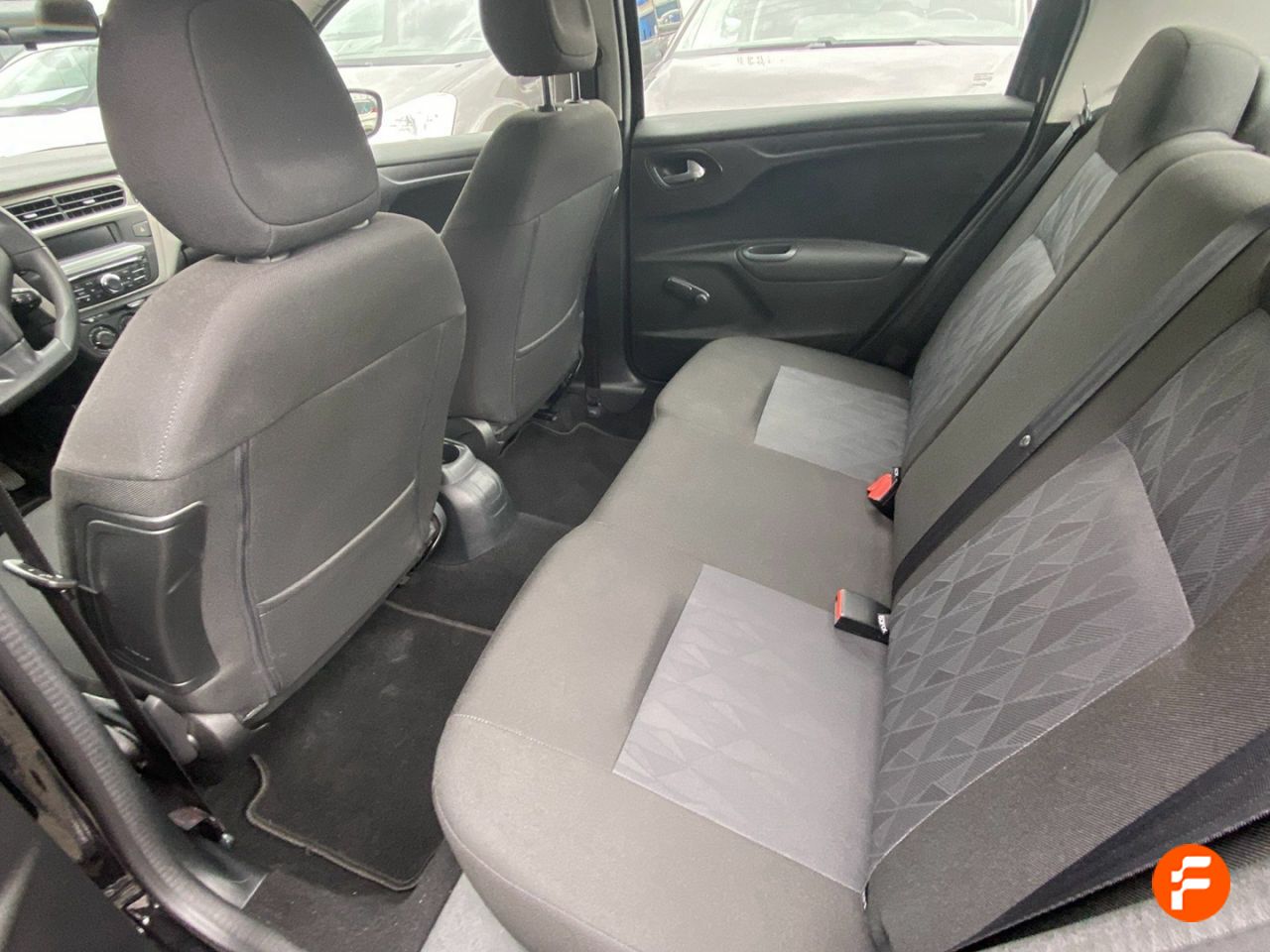 Foto Citroën C-Elysèe 8