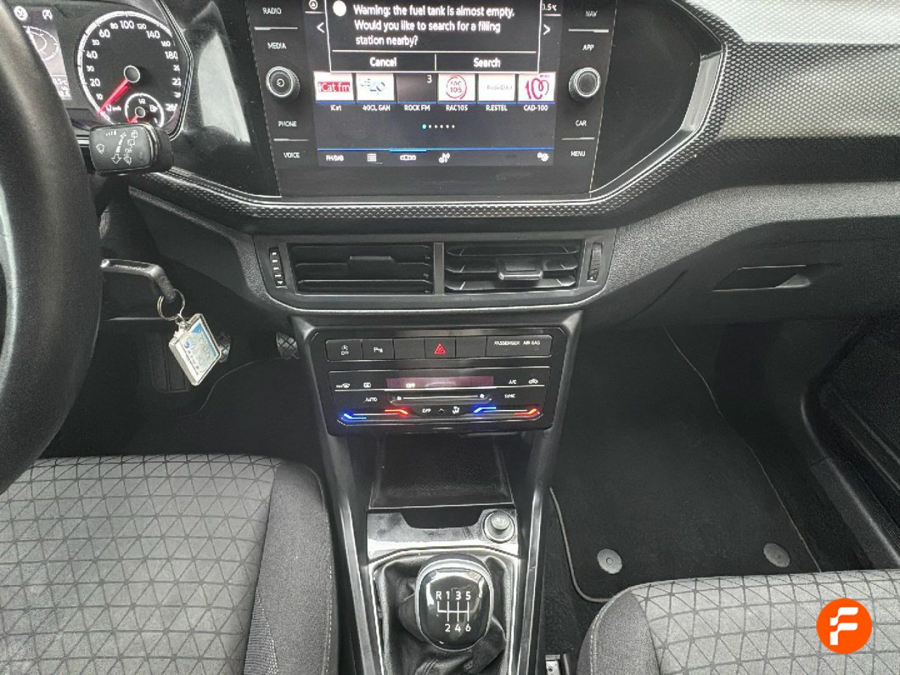 Foto Volkswagen T-Cross 13