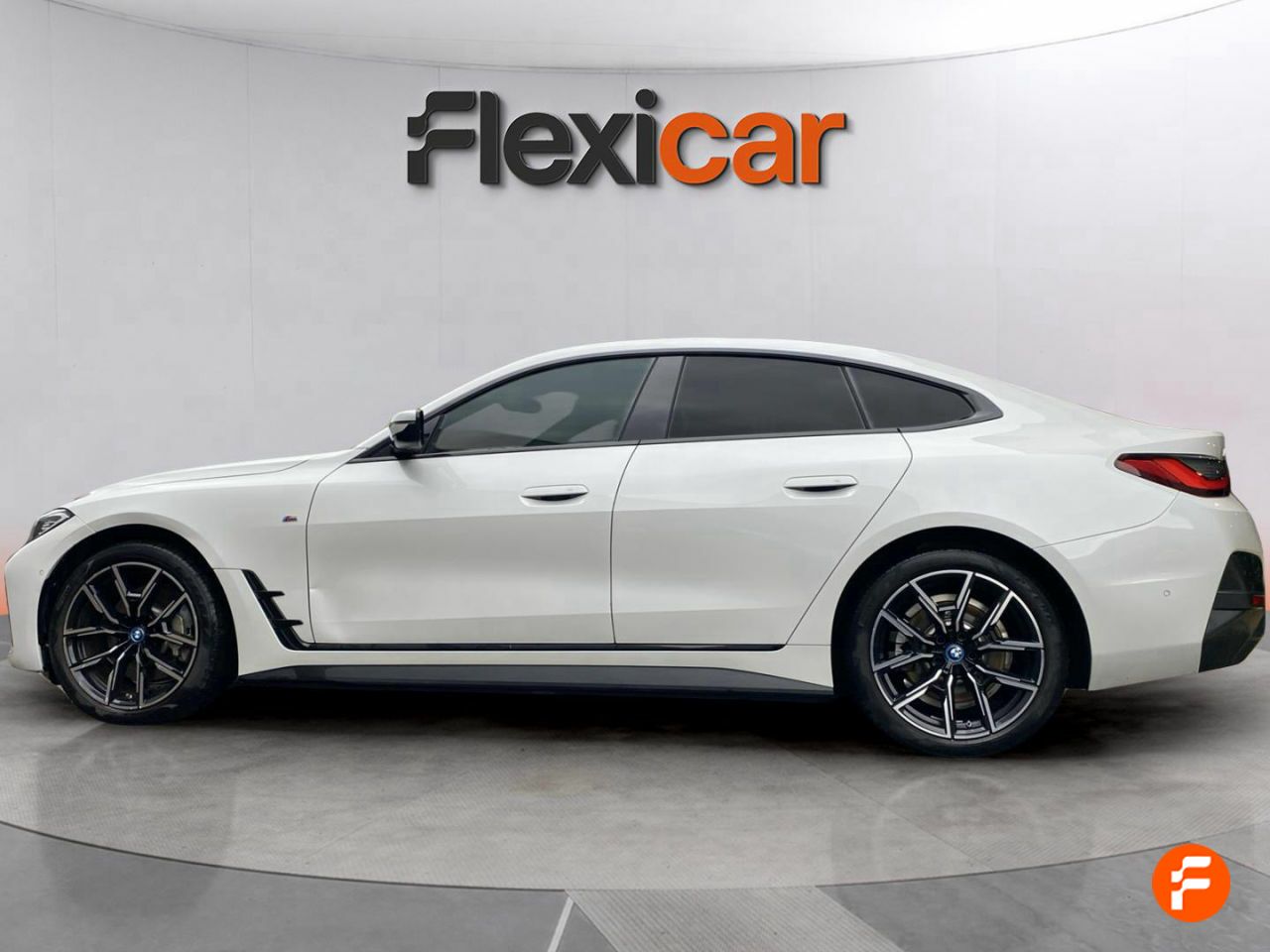 Foto BMW i4 9