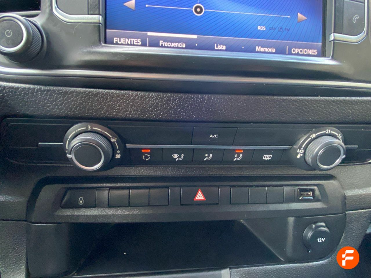 Foto Toyota Proace Verso 19