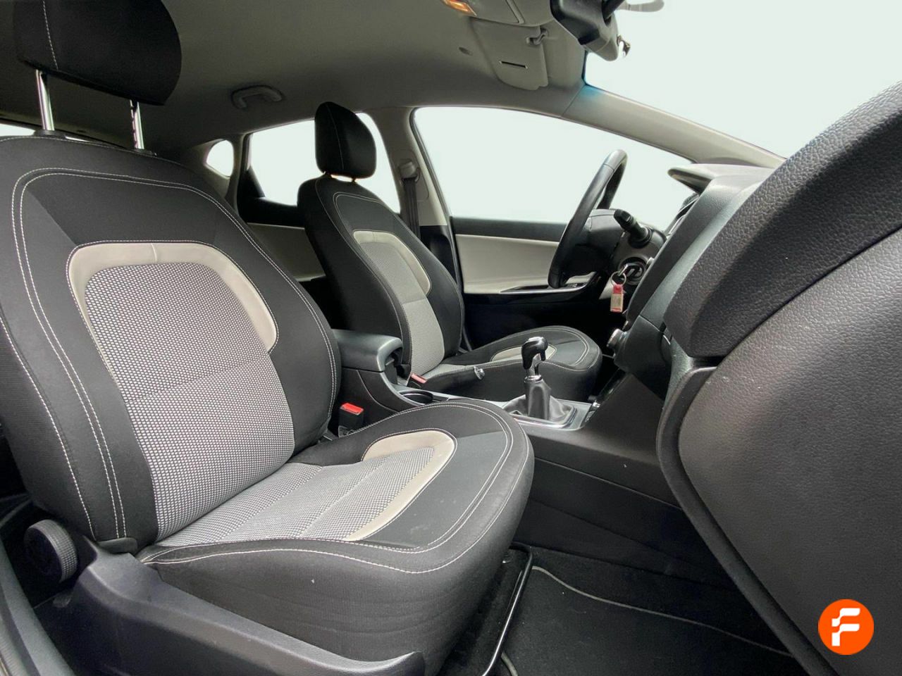 Foto Kia Ceed 16