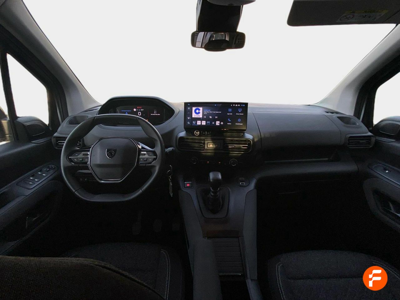 Foto Peugeot Rifter 15