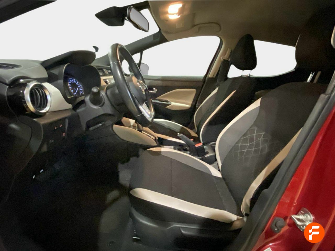 Foto Nissan Micra 18