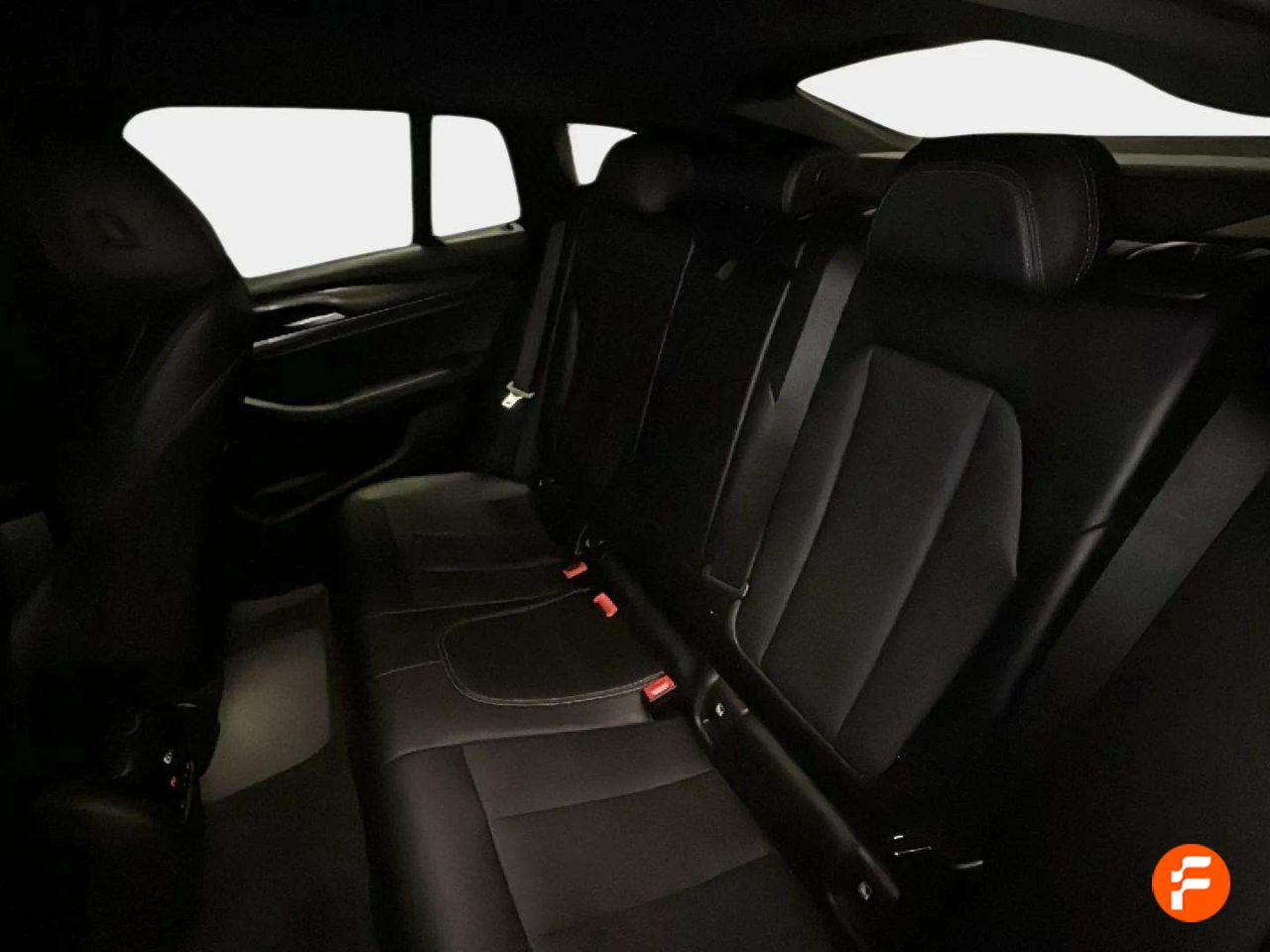 Foto BMW X4 14