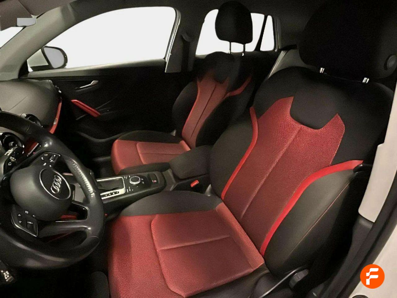 Foto Audi Q2 13