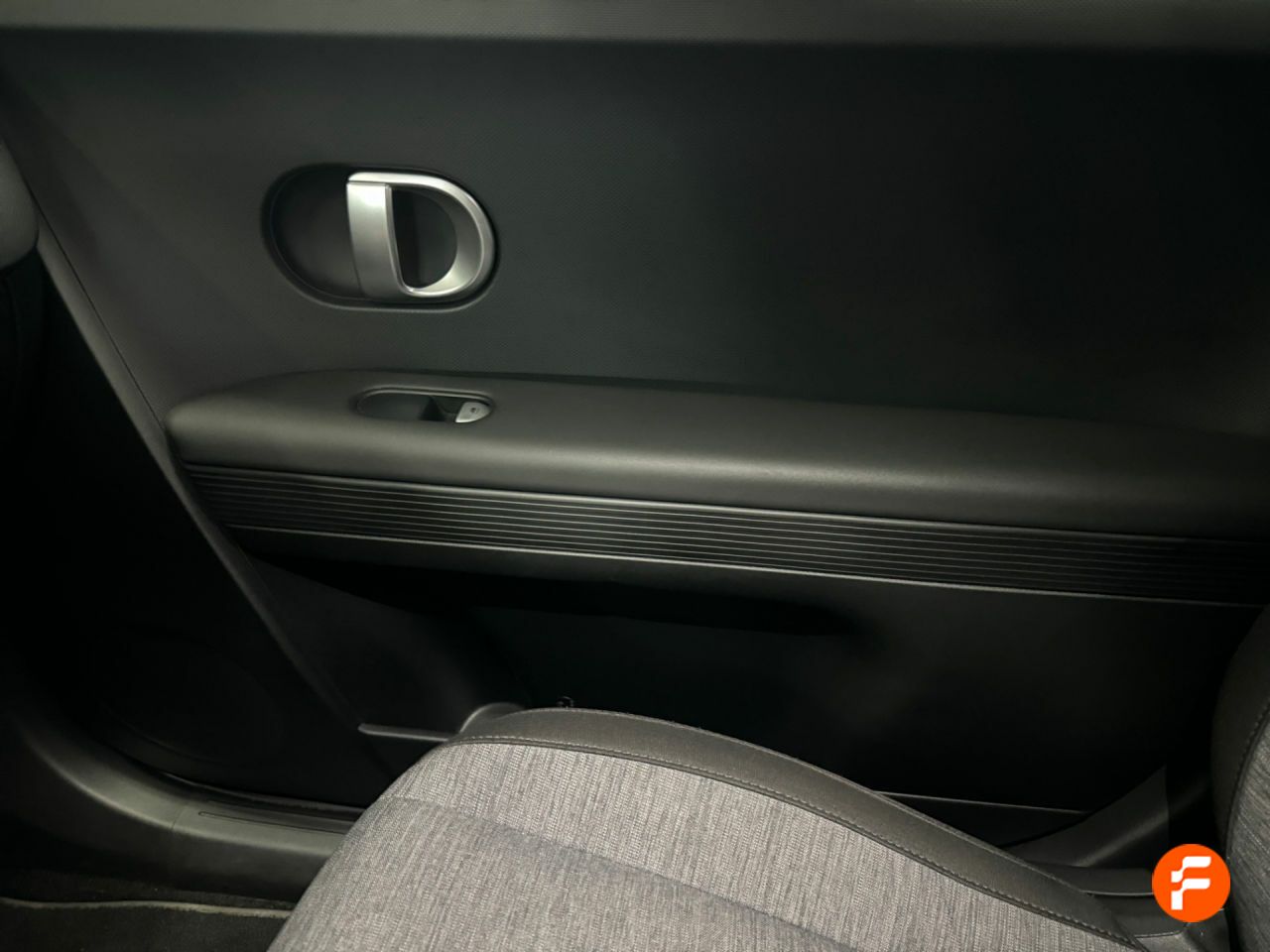 Foto Hyundai IONIQ 13