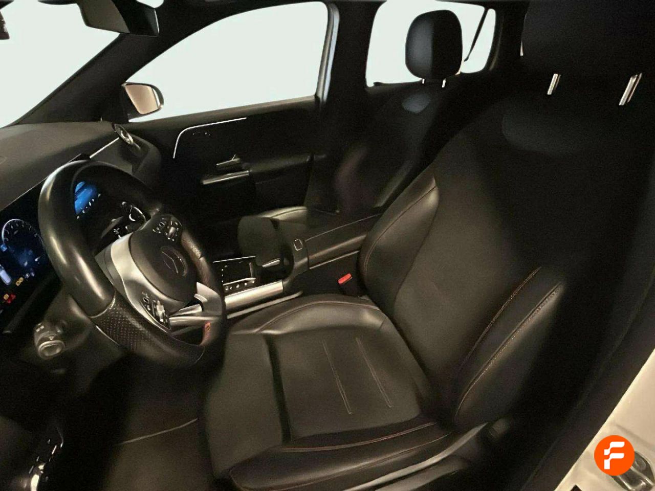 Foto Mercedes-Benz Clase GLA 13