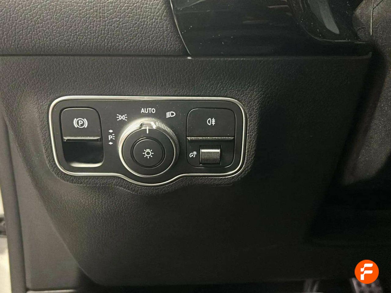 Foto Mercedes-Benz Clase GLA 19