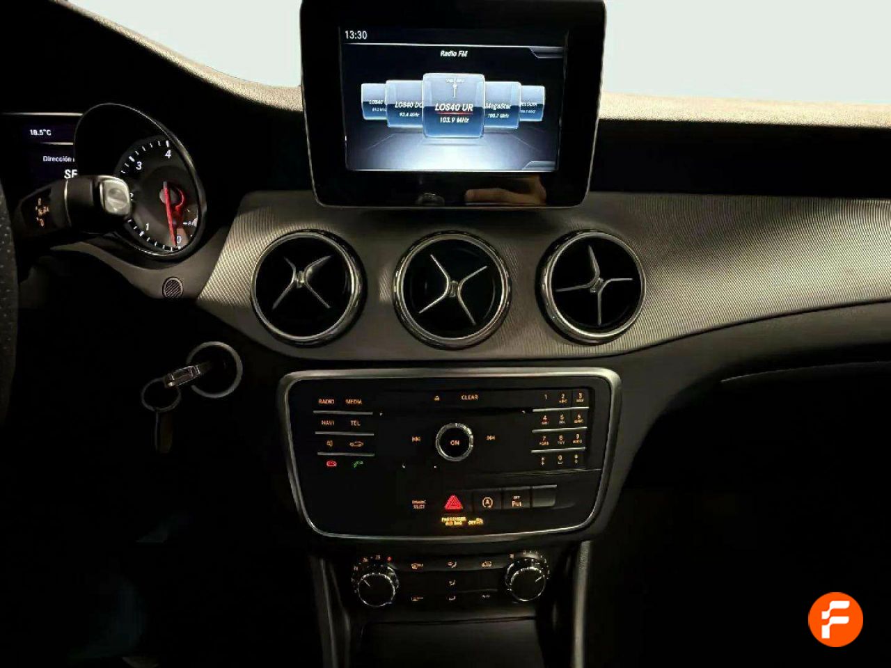 Foto Mercedes-Benz Clase GLA 9