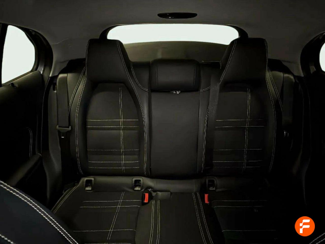 Foto Mercedes-Benz Clase GLA 14