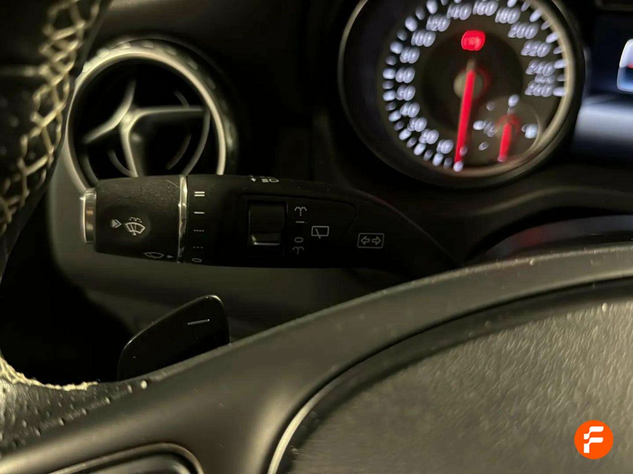 Foto Mercedes-Benz Clase GLA 18
