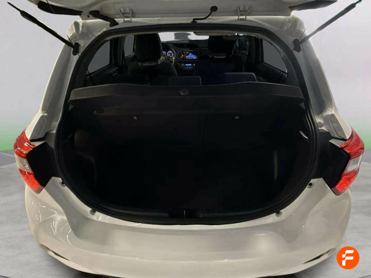 Foto Toyota Yaris 5