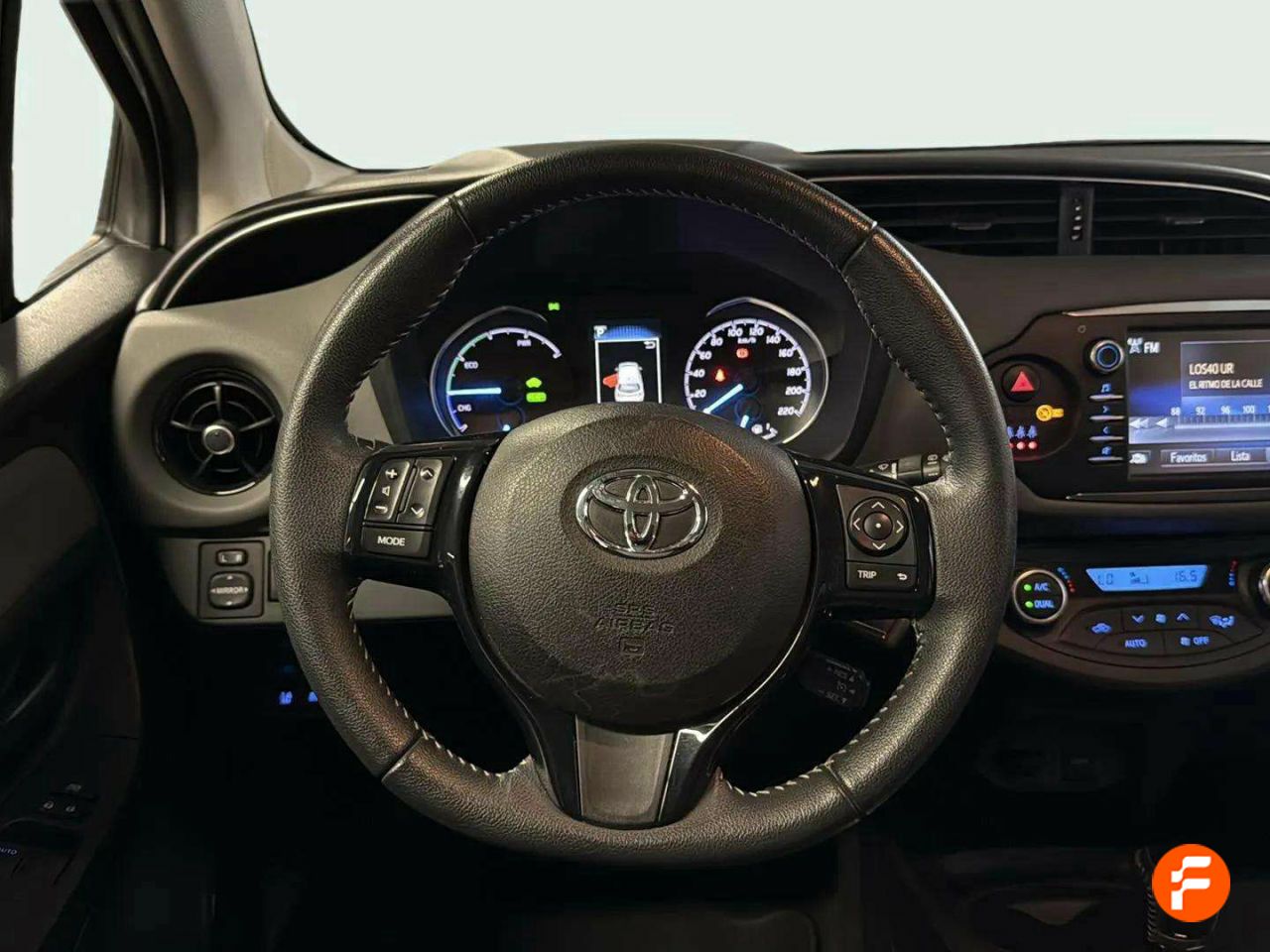 Foto Toyota Yaris 9