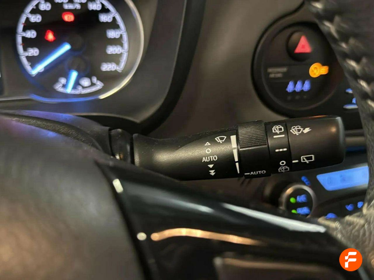 Foto Toyota Yaris 18