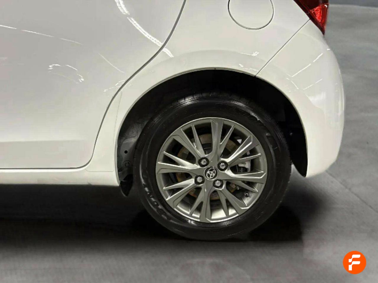 Foto Toyota Yaris 24