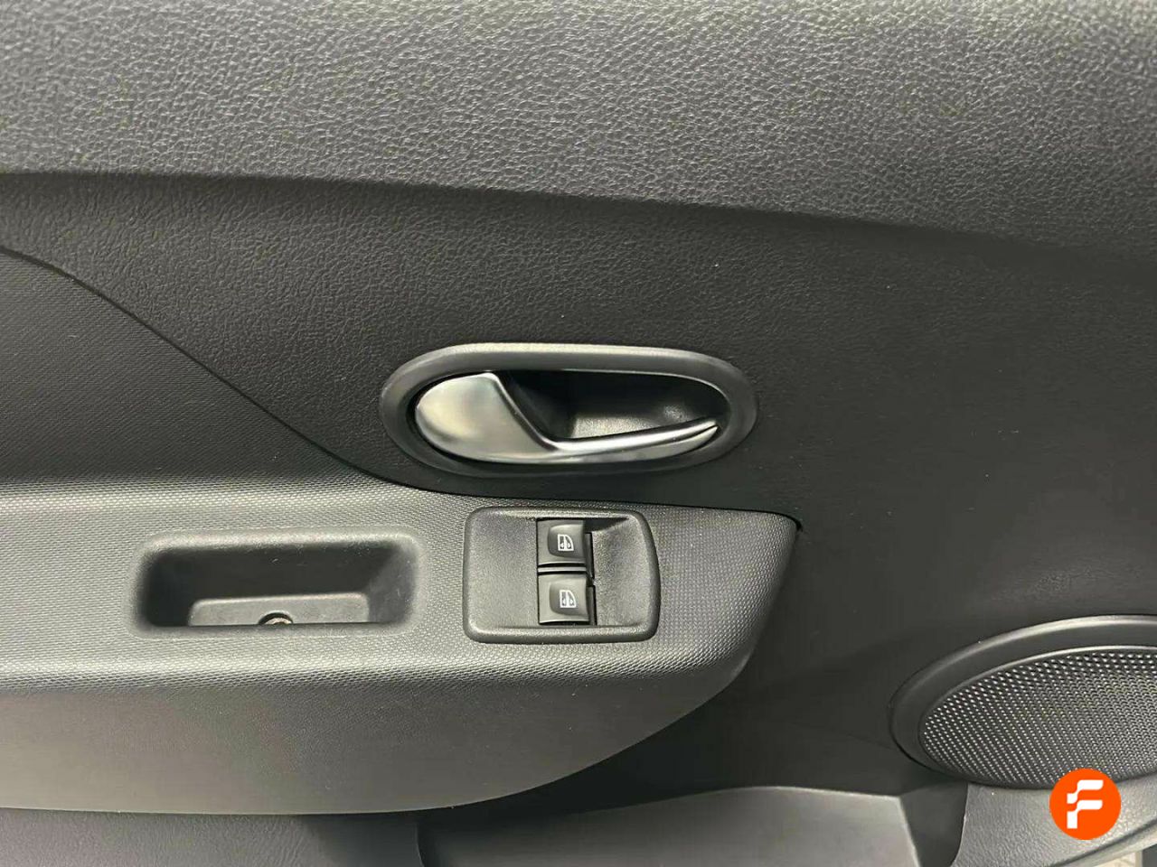 Foto Dacia Sandero 19