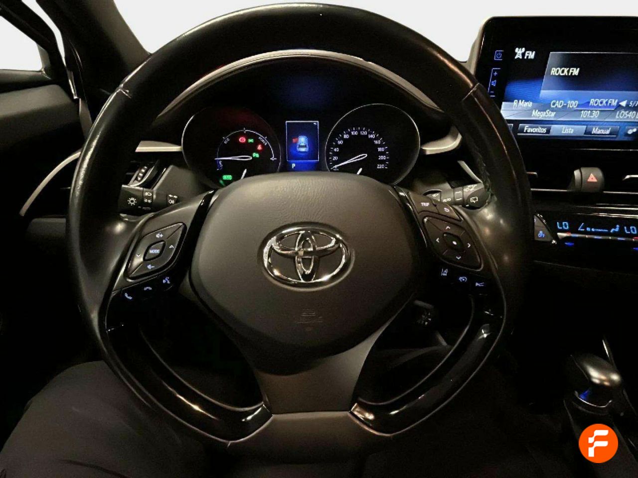 Foto Toyota C-HR 10