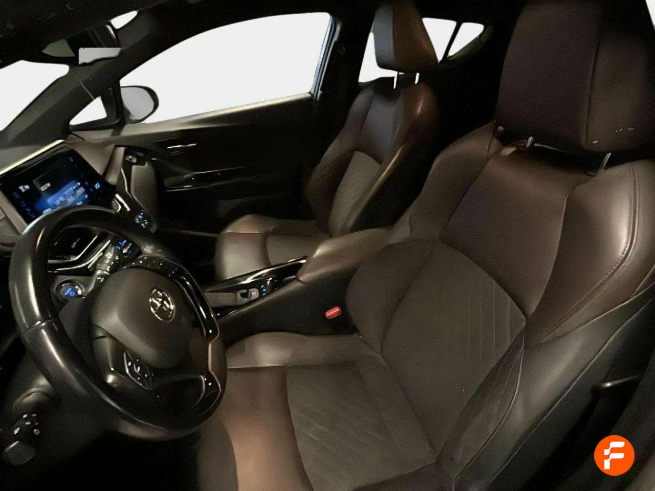 Foto Toyota C-HR 14
