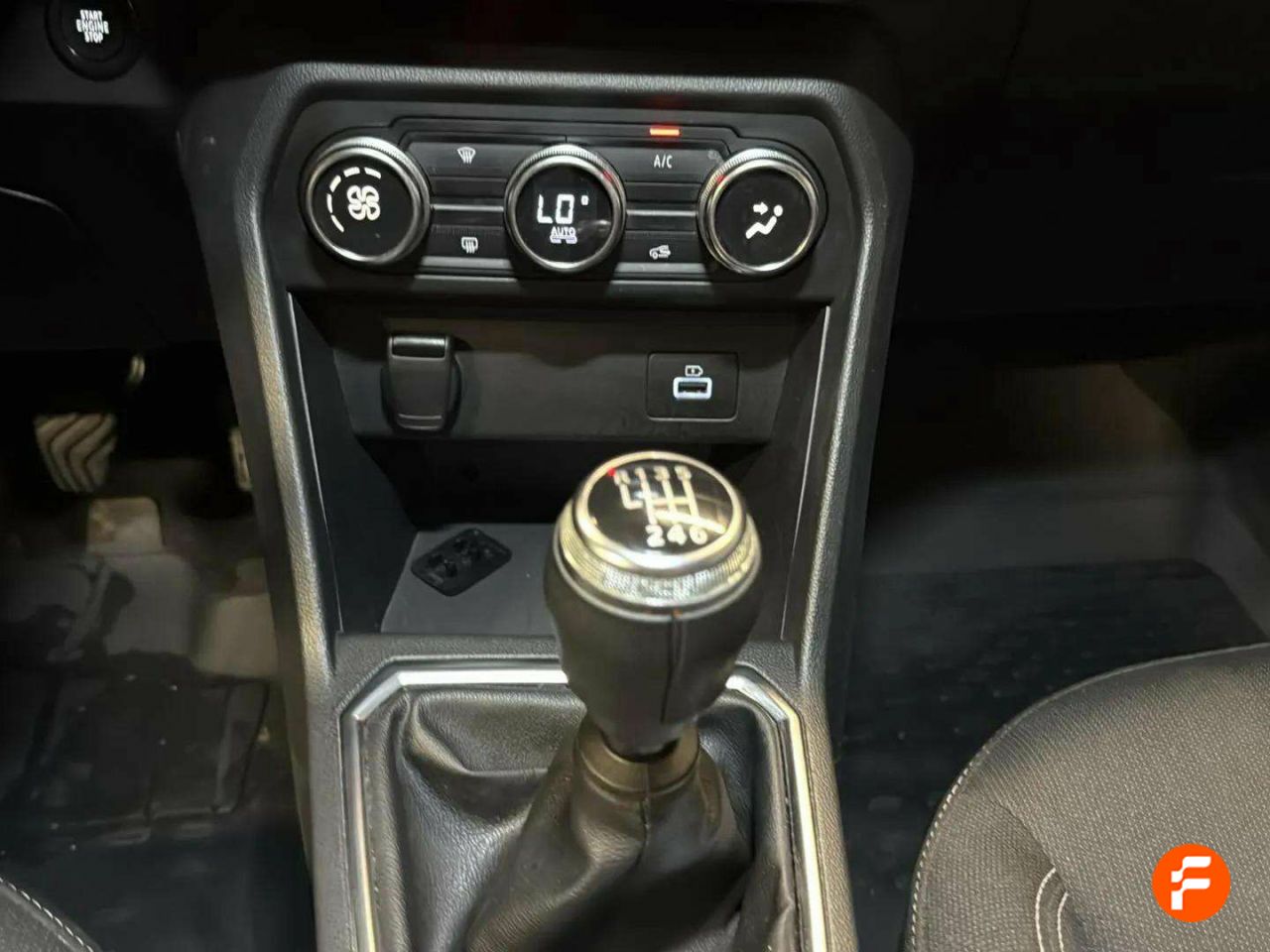 Foto Dacia Logan 11