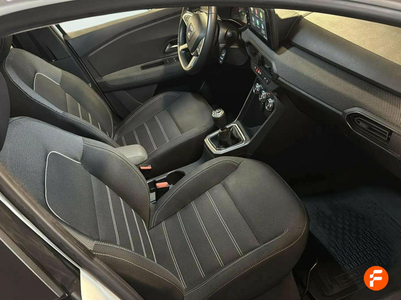 Foto Dacia Logan 13