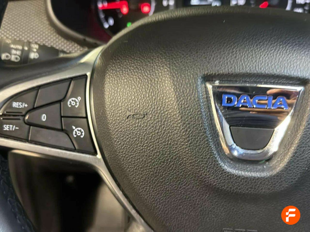Foto Dacia Logan 14