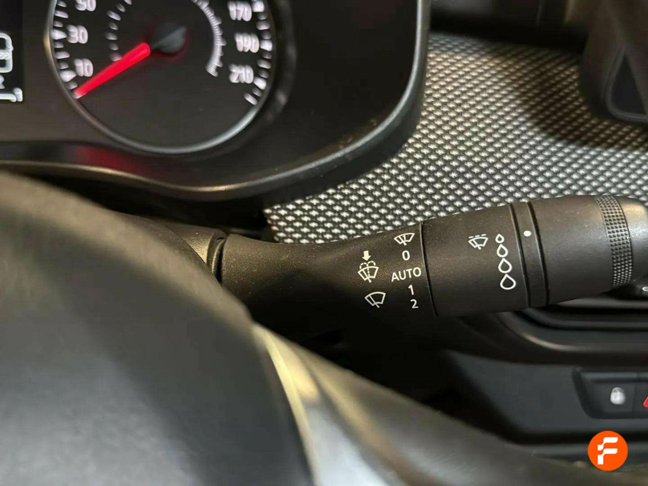 Foto Dacia Logan 17