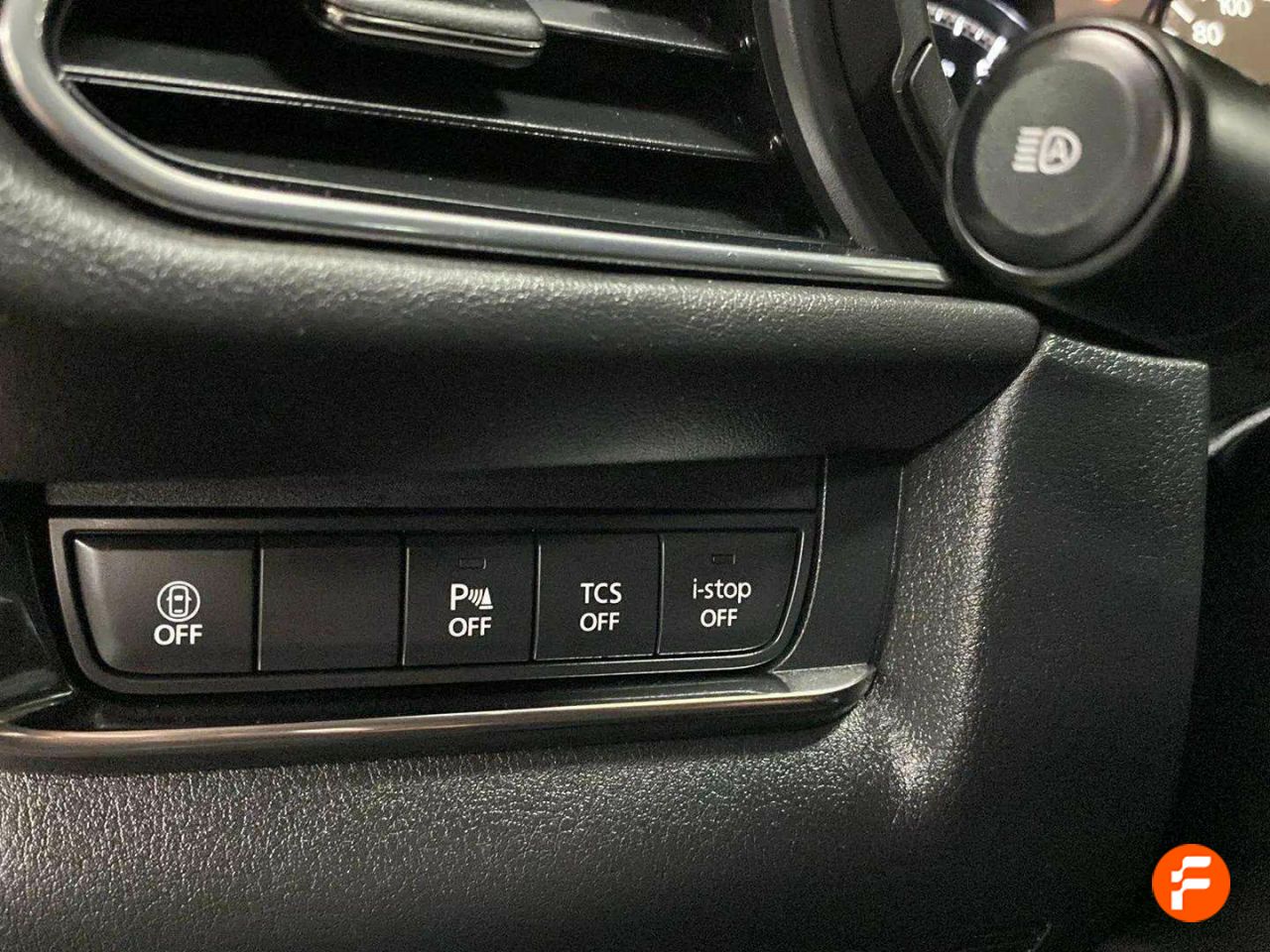 Foto Mazda CX-30 22