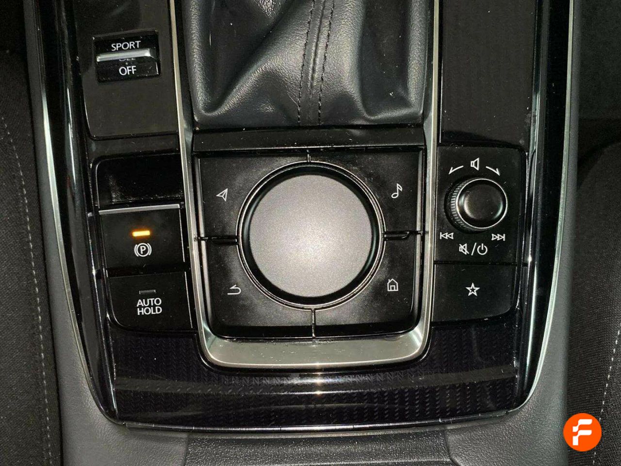 Foto Mazda CX-30 27