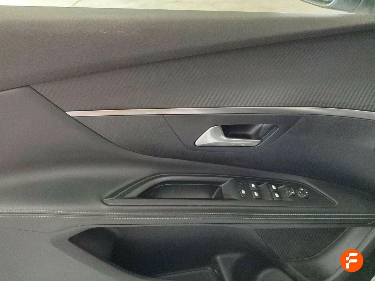 Foto Peugeot 5008 8