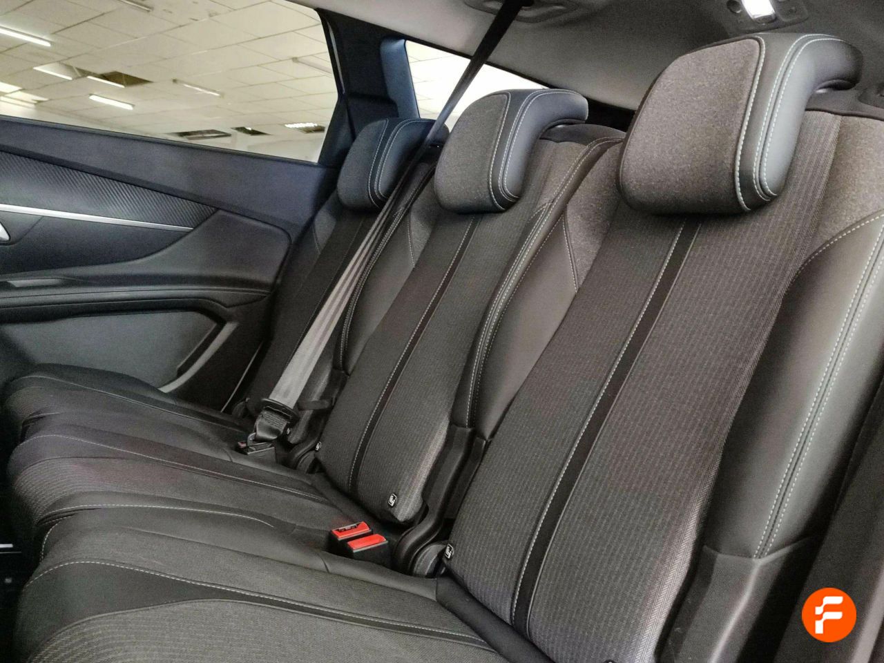 Foto Peugeot 5008 23