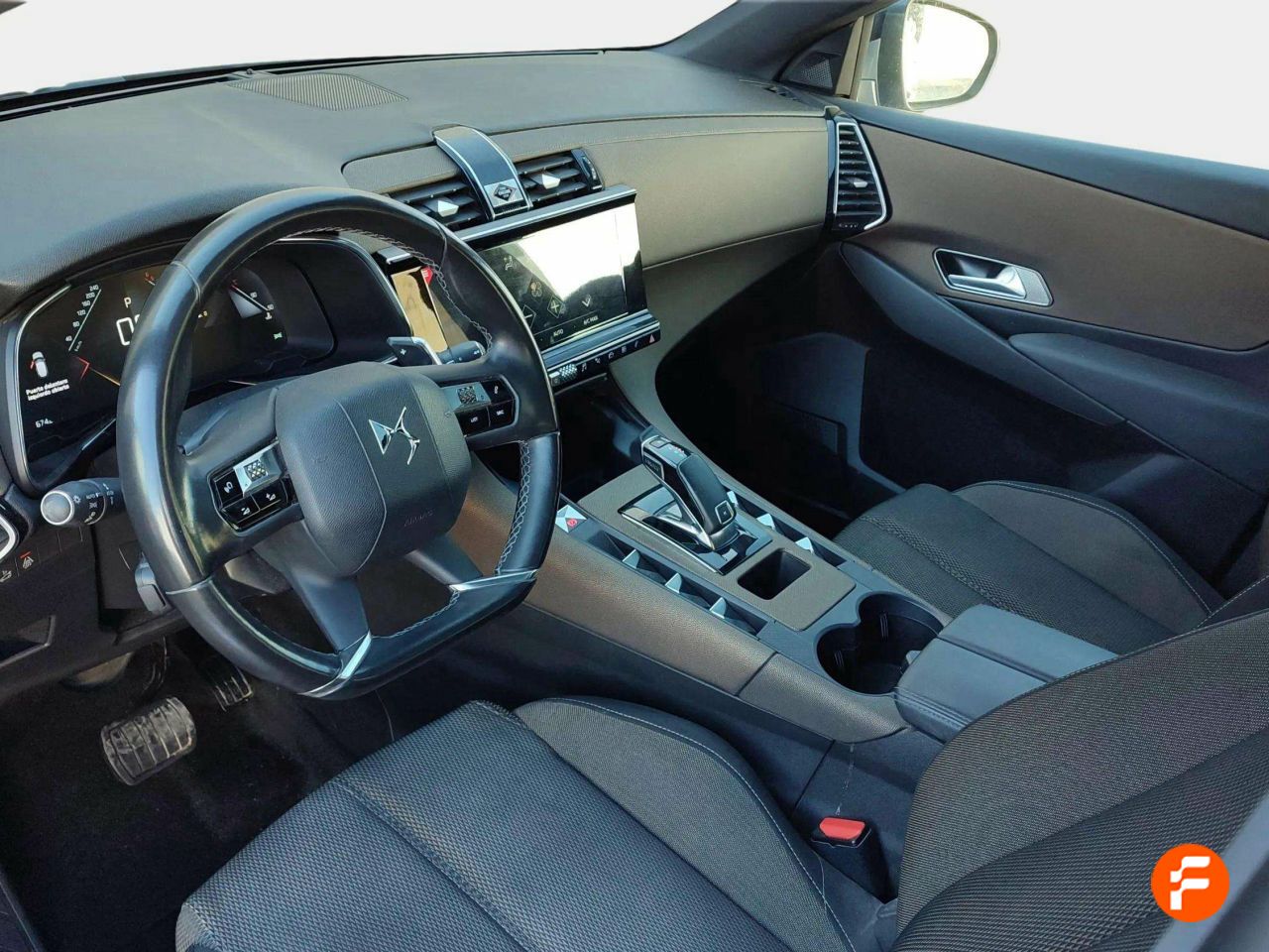 Foto DS Automobiles DS 7 7