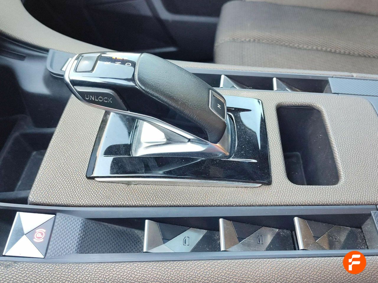 Foto DS Automobiles DS 7 17