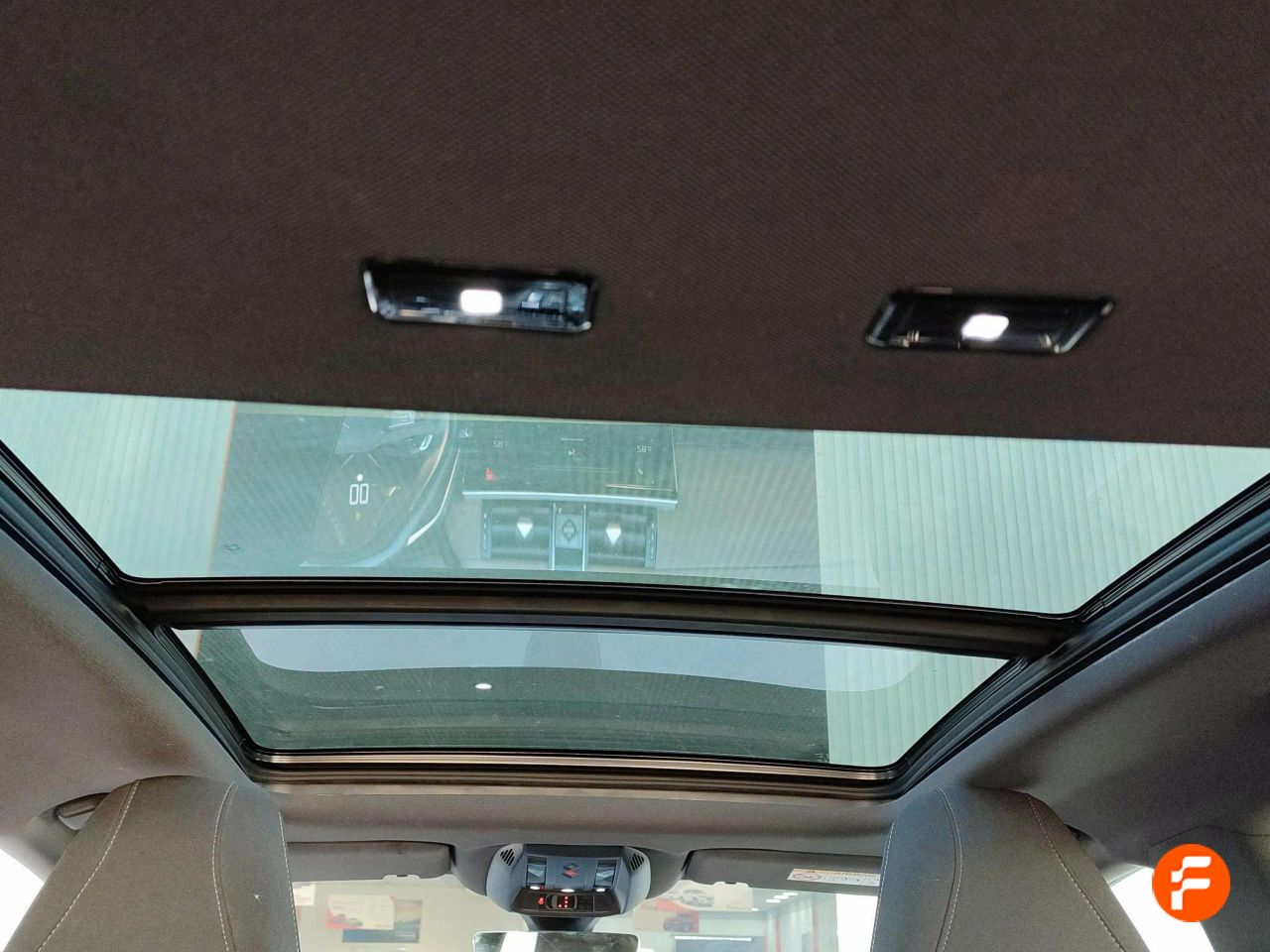 Foto DS Automobiles DS 7 25